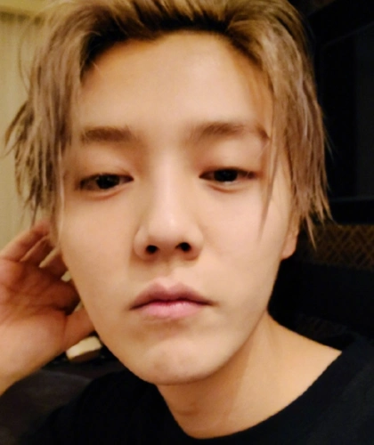 生图下的鹿晗有多显嫩将镜头慢慢放大这确定不是20岁