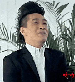 大笑短发黑西装白衬衫哈哈哈哈哈哈gif动图_动态图_表情包下载_soogif