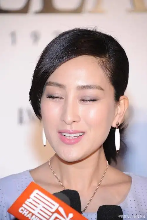 马苏——有着古典精致的面孔,看上去像江南水乡的东北女孩