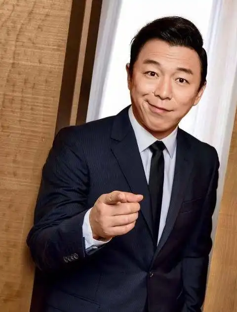 圈不帅的男明星,黄渤肯定是其中之一,但是他的演技实力碾压一众演员