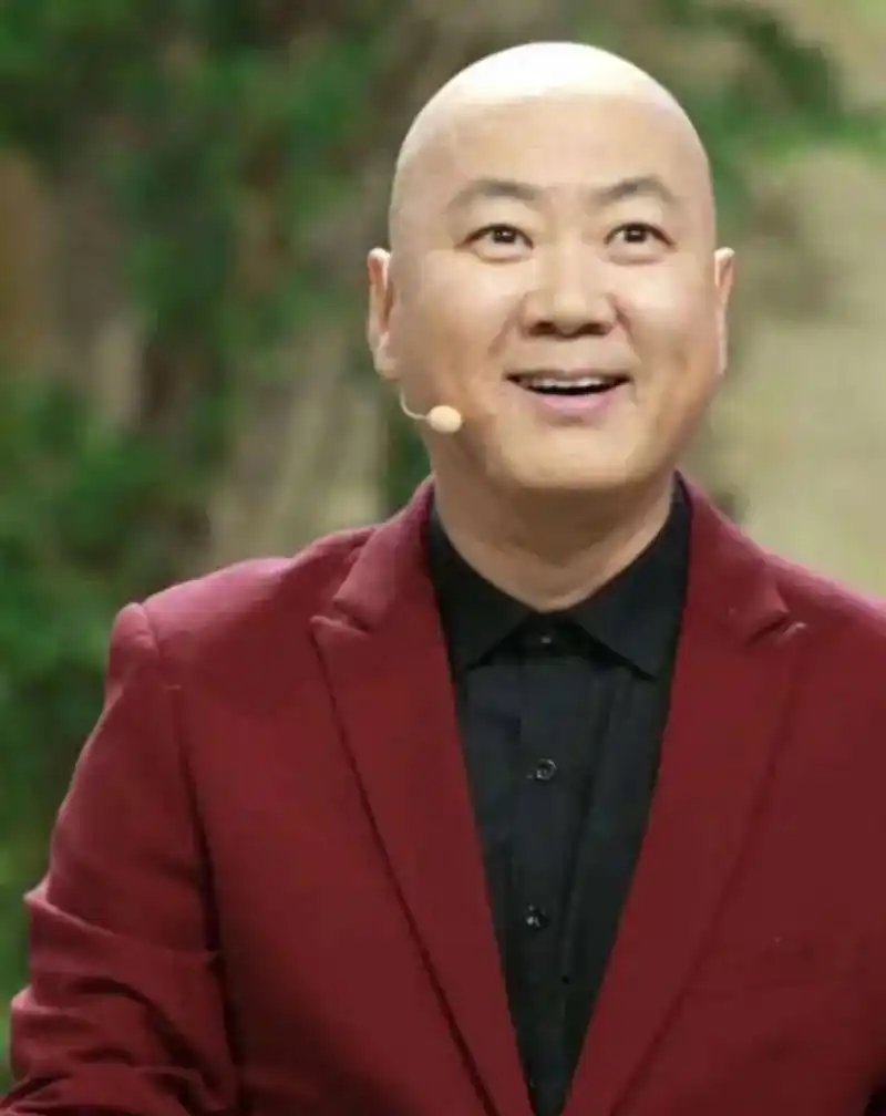 2017年,"小品一哥"郭冬临在表演结束后,收到一封律师函,要求其赔偿每