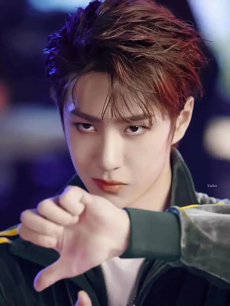 王一博 我倒宁愿你"怕"的事情越来越多,怕老怕丑怕出洋相, - 抖音