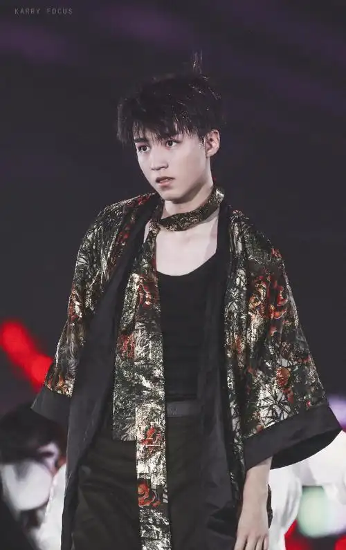 tfboys七周年演唱会官宣#王俊凯的舞台和即将到来的《749》我都超