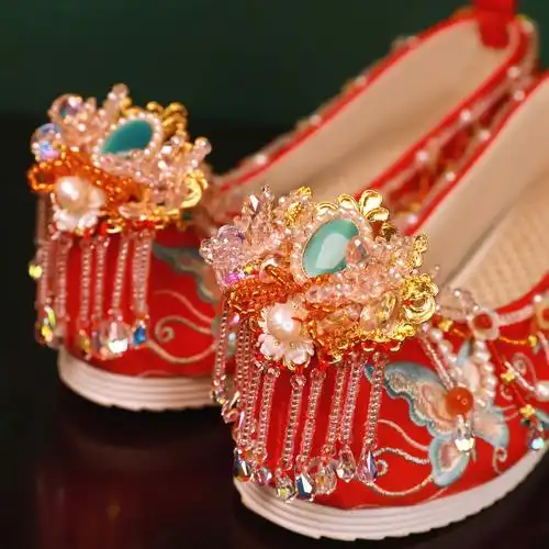 千里姻缘汉服鞋手工串珠秀禾服婚鞋鞋子蝴蝶流苏刺绣中式