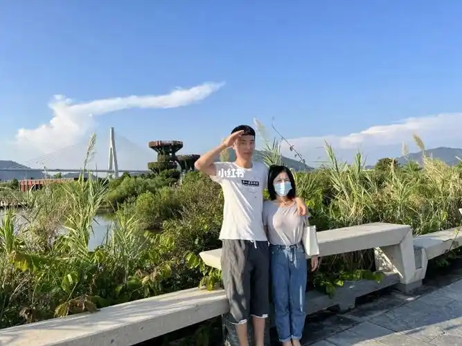 身高一米五小个子女生,小个子女生跟男朋友都身高相差多少呀!