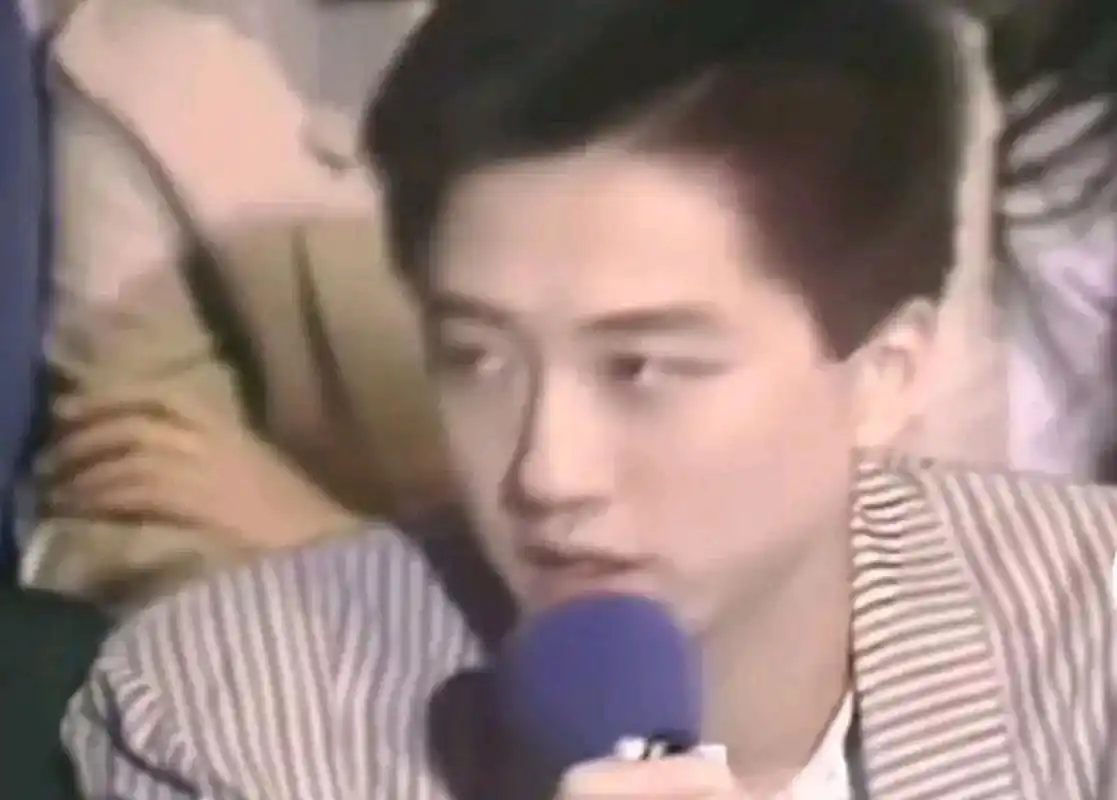 原来庾澄庆年轻时这么帅啊!据说还是一个贵公子呢!