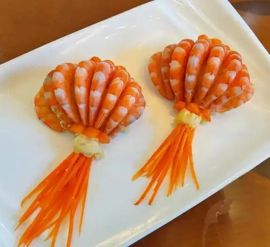 节日自然少不了一顿团圆大餐,其规格不亚于除夕的年夜饭.