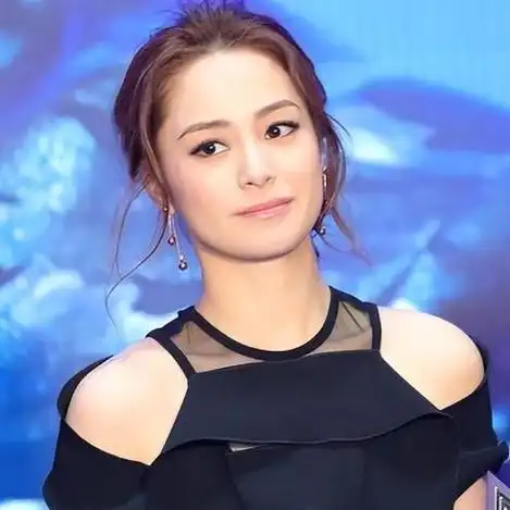 因长相太美看懵钟汉良,男友愿花1亿为她赎身,她到底有多迷人