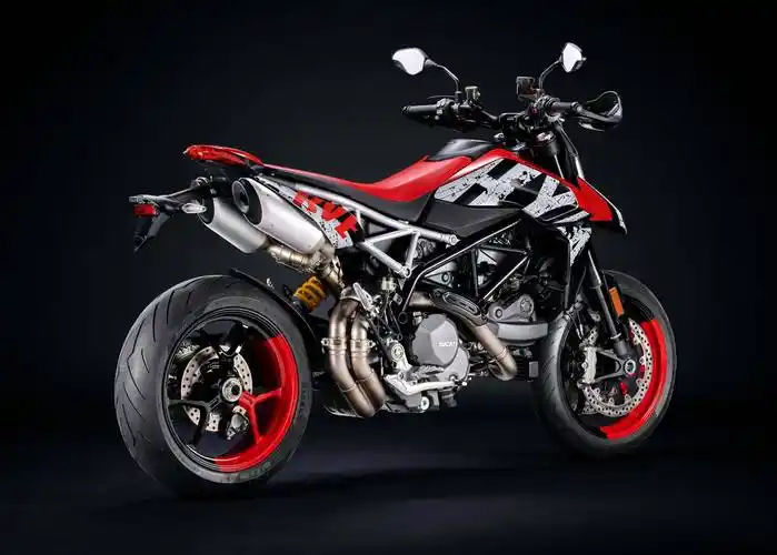 杜卡迪发布新图案骇客 rve,怪兽,揽途 v2 s,panigale v2