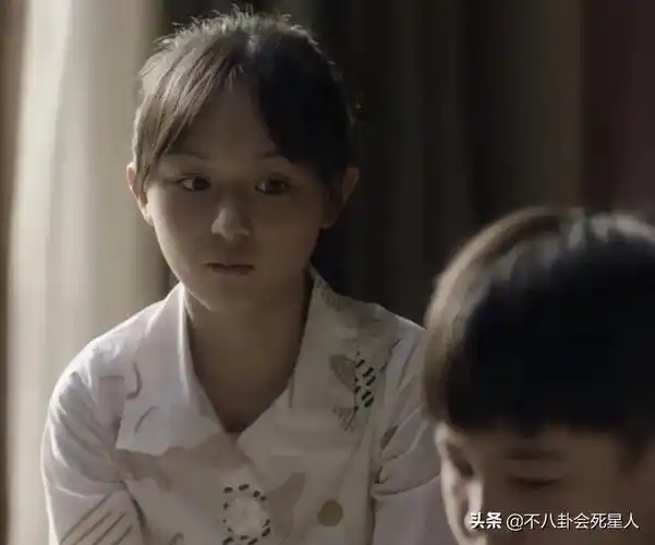 最近热播的《小舍得》夏欢欢的扮演者,就是观众眼熟的小童星刘楚恬.