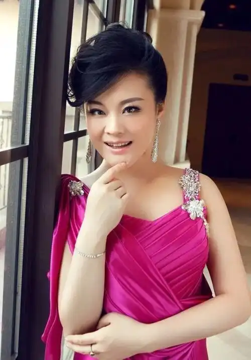 孝义市歌舞剧院副院长 许海霞