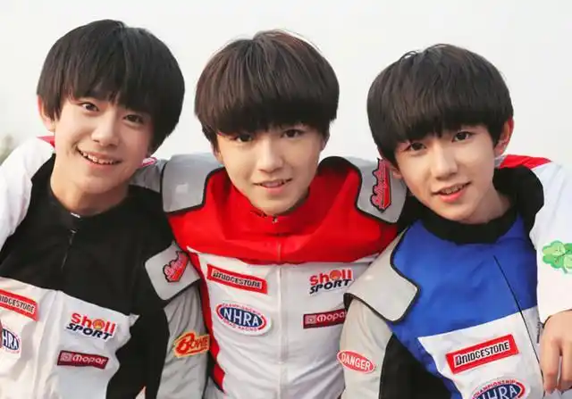 tfboys早期选秀旧照曝光,小男孩们好羞涩