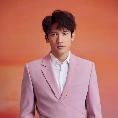 性别:男国籍:中国身高:176体重:62星座:未知血型:a型出生日期:1980.