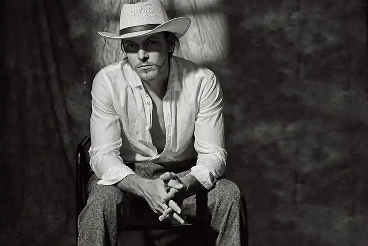 黑白世界的独行绅士