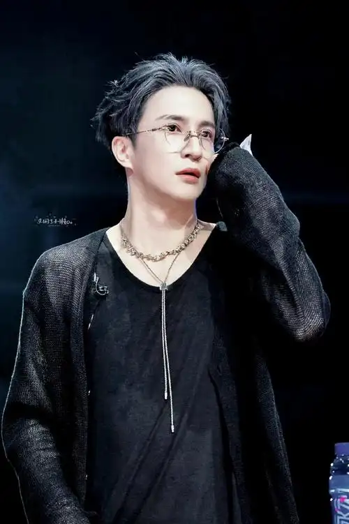 薛之谦##薛之谦天外来物巡回演唱会##奔赴万人现场##薛之谦奔赴腿人