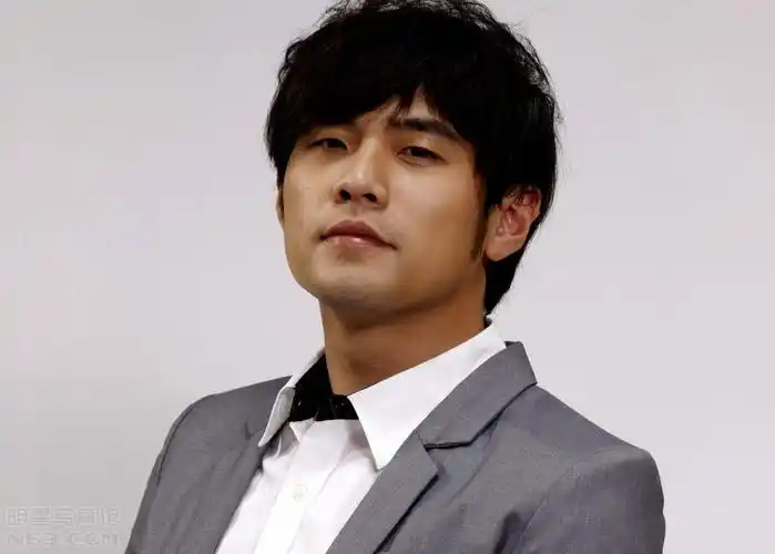 周杰伦写真-1024x732.93k.高清大图-明星写真馆n63.com