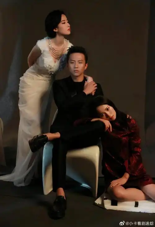 刘亦菲邓超11年前旧照##四大名捕时期的刘亦菲邓超