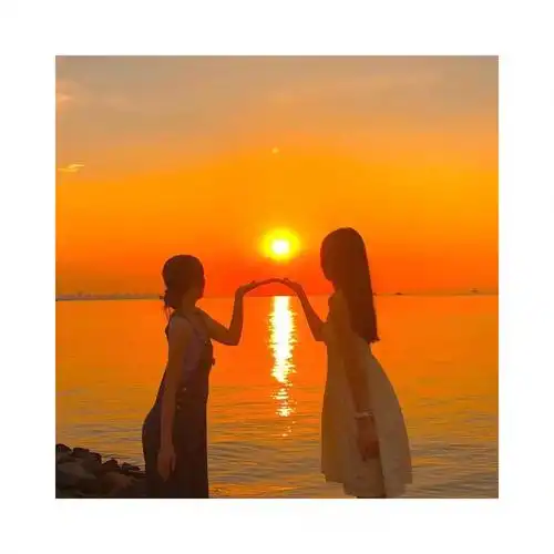 闺蜜头像酷酷女头