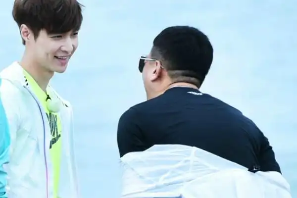 【图】极速挑战张艺兴孙红雷 百转千回终相遇_综艺戏曲_戏剧-超级明星