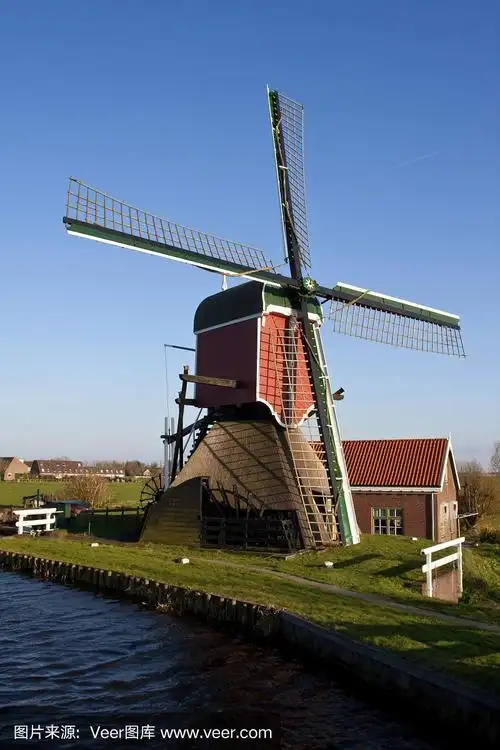 典型的荷兰风车