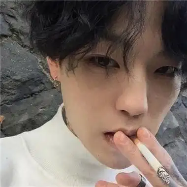 2021抽烟的成熟男生头像 男生头像图片大全 -【爱个性】
