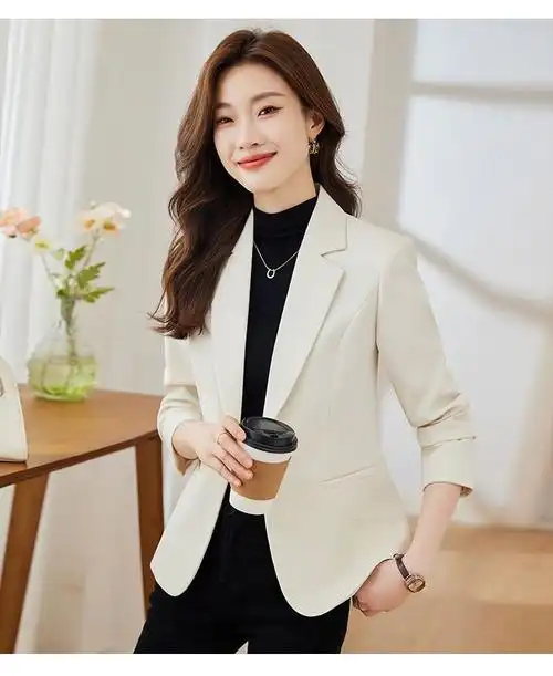 咖色西装外套女2024新款春秋季时尚百搭轻熟风小个子休闲西服上衣
