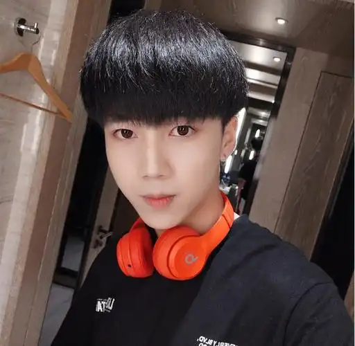 男生假发蘑菇头怎样剪好看