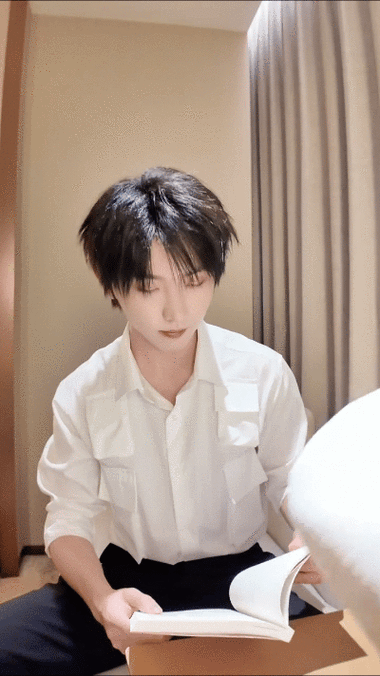 做时代少年团的事业粉就是这么爽,不仅有五周年演唱会舞台可以看,还有