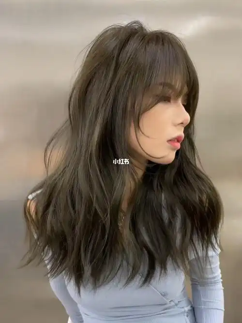 夏季不漂也好看的薄荷米棕色显白质感发色