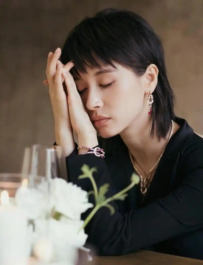 小个子女生留短发参考王子文,短发大户了 关注我,看美女,找灵感变美!