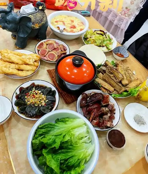 巧巧乐兹做的家宴菜谱,一个人做了15个菜,以后家里请客跟我学.