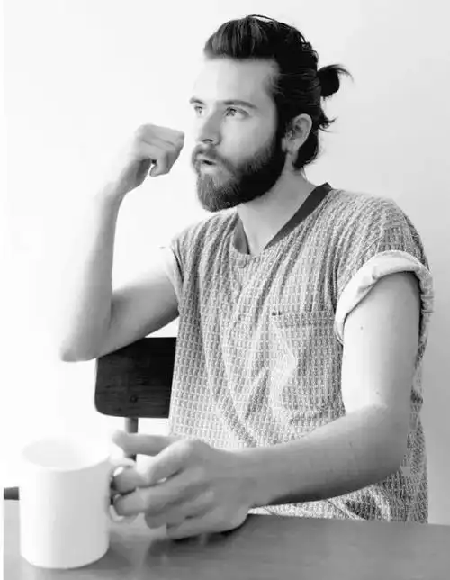 男生丸子头怎么扎好看男生扎头发图片