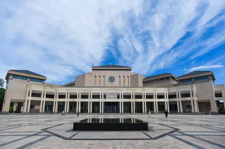 北大百周年纪念讲堂