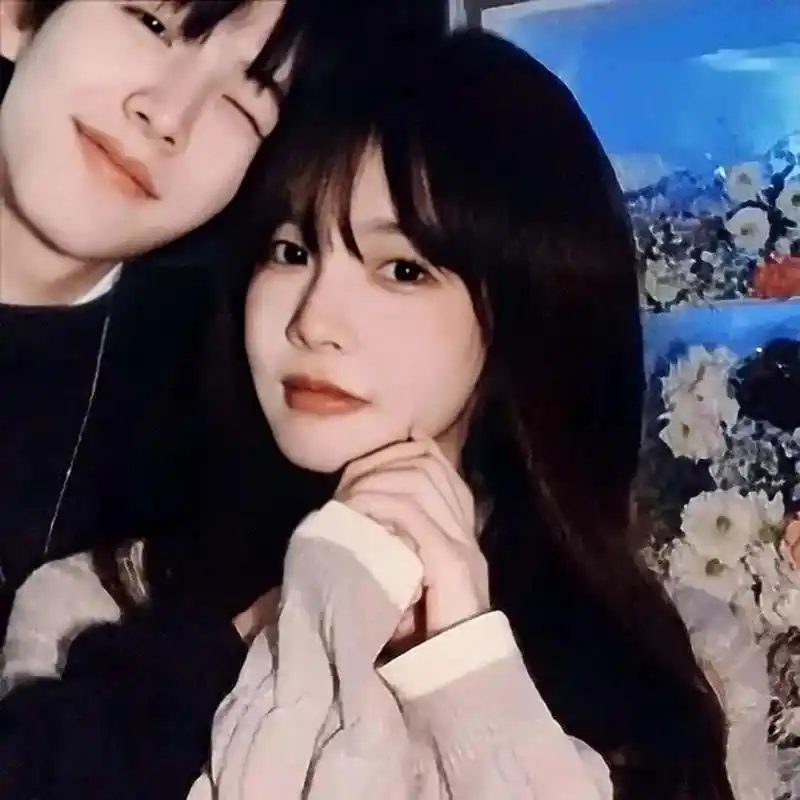 发一张库存照片 #情头 #超甜情侣头像 #潮图 - 抖音