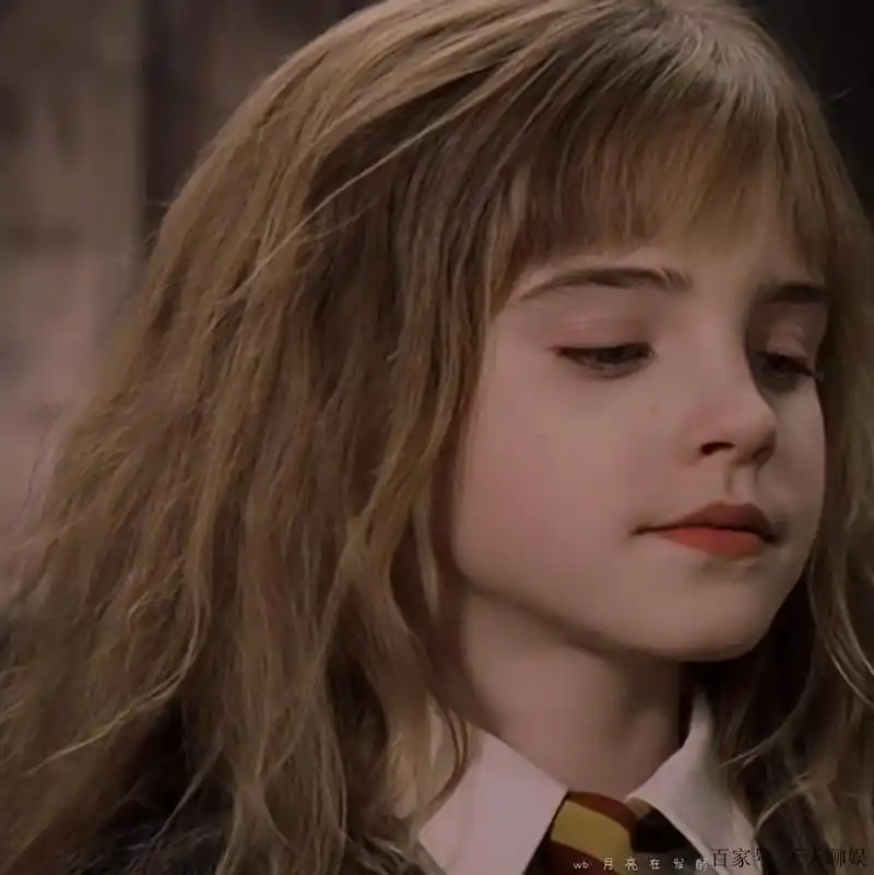 小赫敏感觉毛茸茸的,很可爱,没有人不喜欢她的!