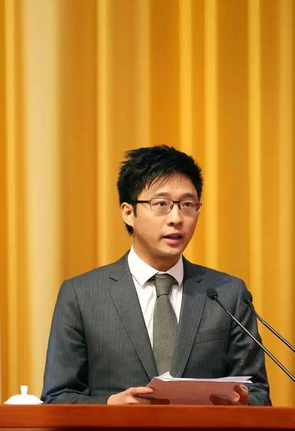 首页 > 霍启刚娶了郭晶晶,霍启山恋上章子怡,霍启仁酒驾,女友为他自杀