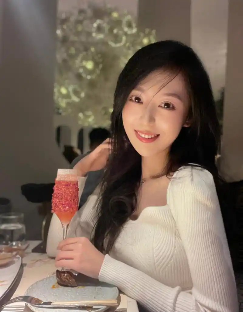 高诗岩女友现身赛场!张镇麟女友晒新照,两人是大学同学即将毕业