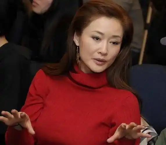 演员盖丽丽:25岁爆红,44岁被骂退圈,如今是张嘉译,海清的老板_北影厂