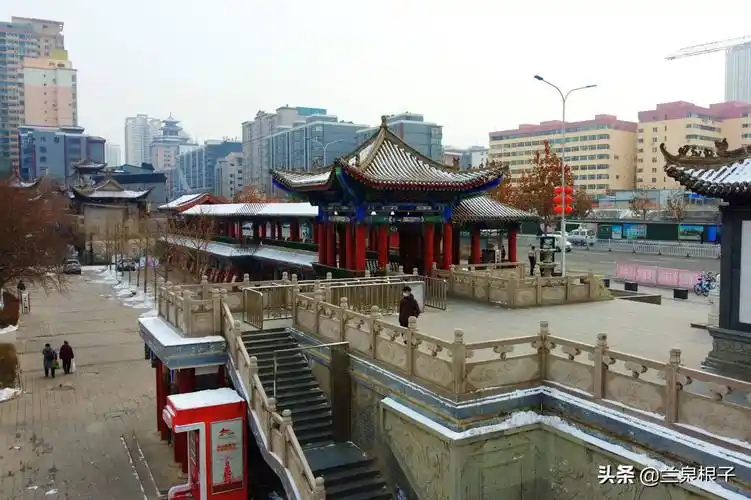 雪后的兰州小西湖公园别有一番韵味