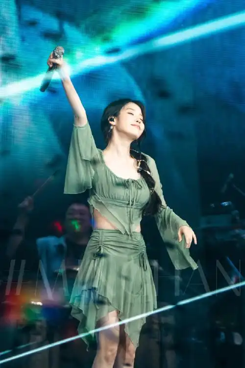 iu李知恩世界巡回演唱会##iu演唱会