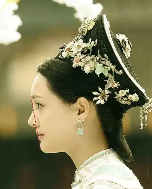 我从董洁,赵丽颖的神仙侧颜中,扒出了脸部立体度的秘密