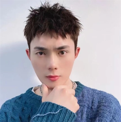 男生短发摩根烫 蓬松发根烫发型_男生烫发 - 美发站