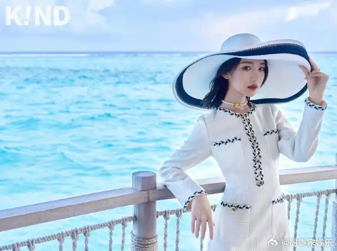 毛晓彤海边绝美大片##海边美人鱼毛晓彤