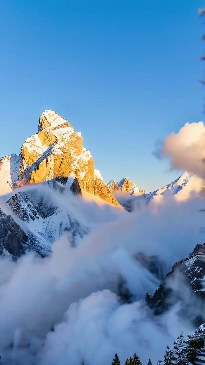 梦幻云朵壁纸,治愈你的心情🌥️ 这组梦幻云朵壁纸,简直美到窒息!