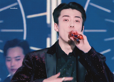 exo吴世勋动图gif