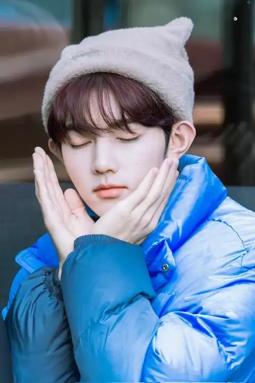 章昊##愚人节站姐团建