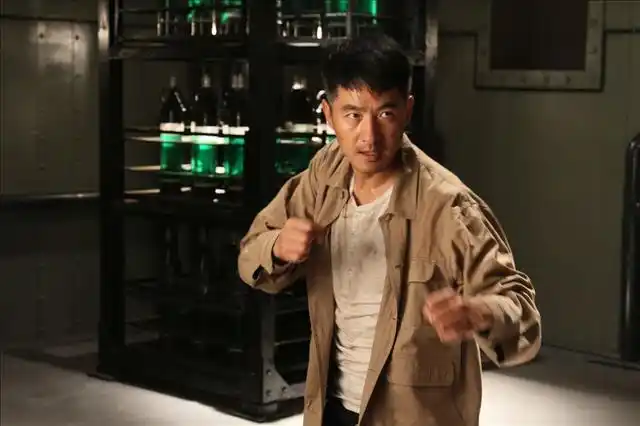 《劫中劫》央八开播 暖叔郭晓东变冷面007