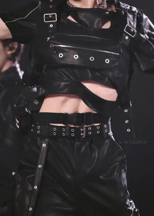 宋亚轩楼间楼演唱会##宋亚轩腹肌