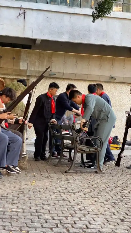 剧组拍戏现场,拍戏