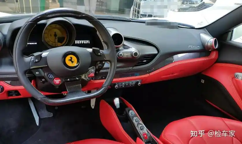 有杀气(当然,这纯粹是因为嫉妒才说这样的话)其实法拉利内饰很好判断